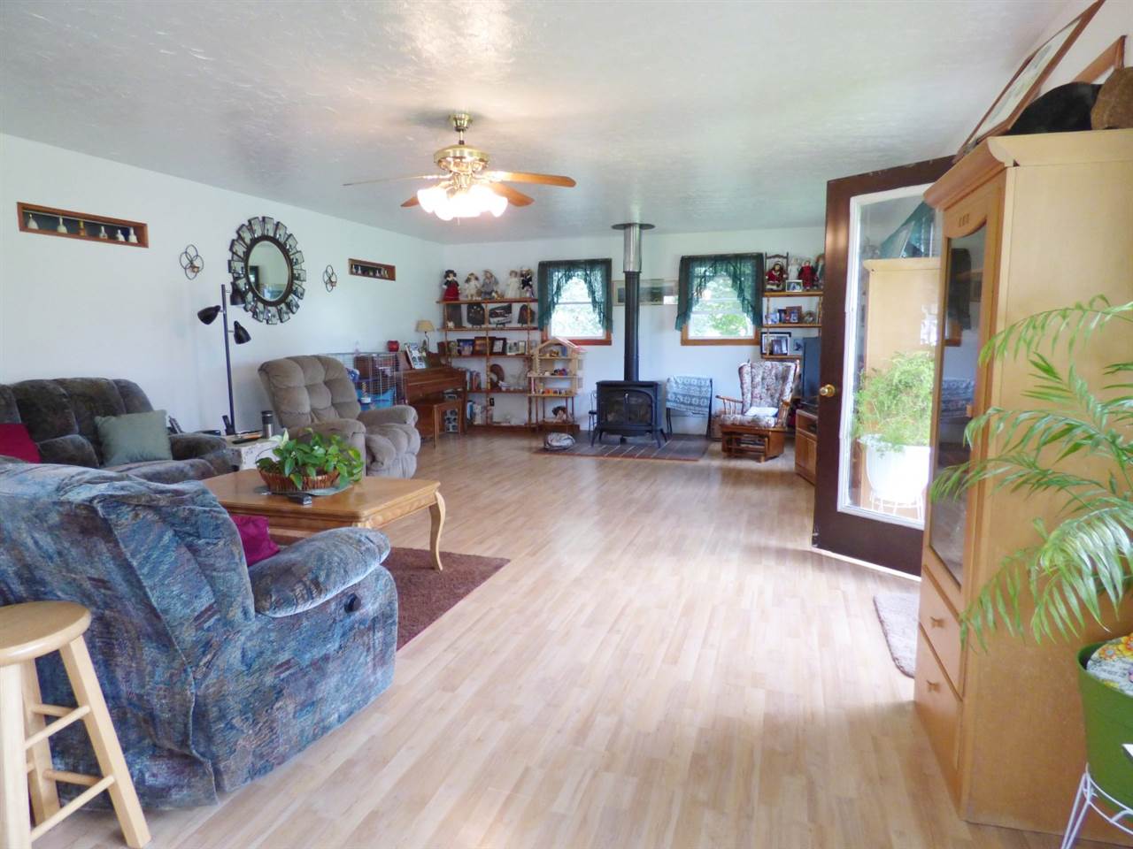 376 Pine Hill Road Derby, VT 05855 - Photo 4 of 24 Gallery Image 4