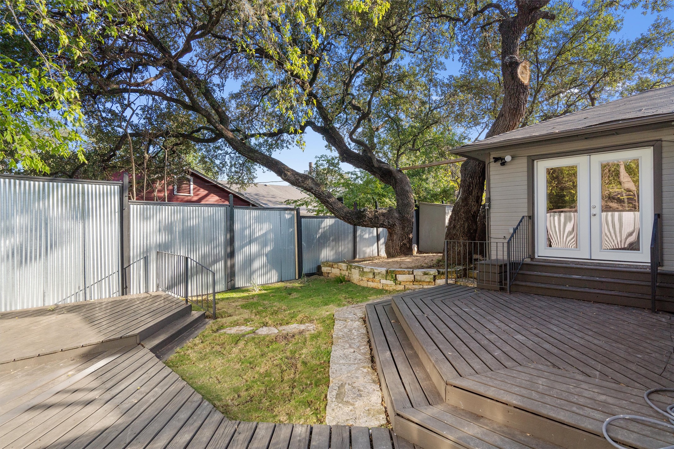 400 East Monroe Street Austin, TX 78704 - Photo 33 of 39 a view of a house with swimming pool and sitting area
