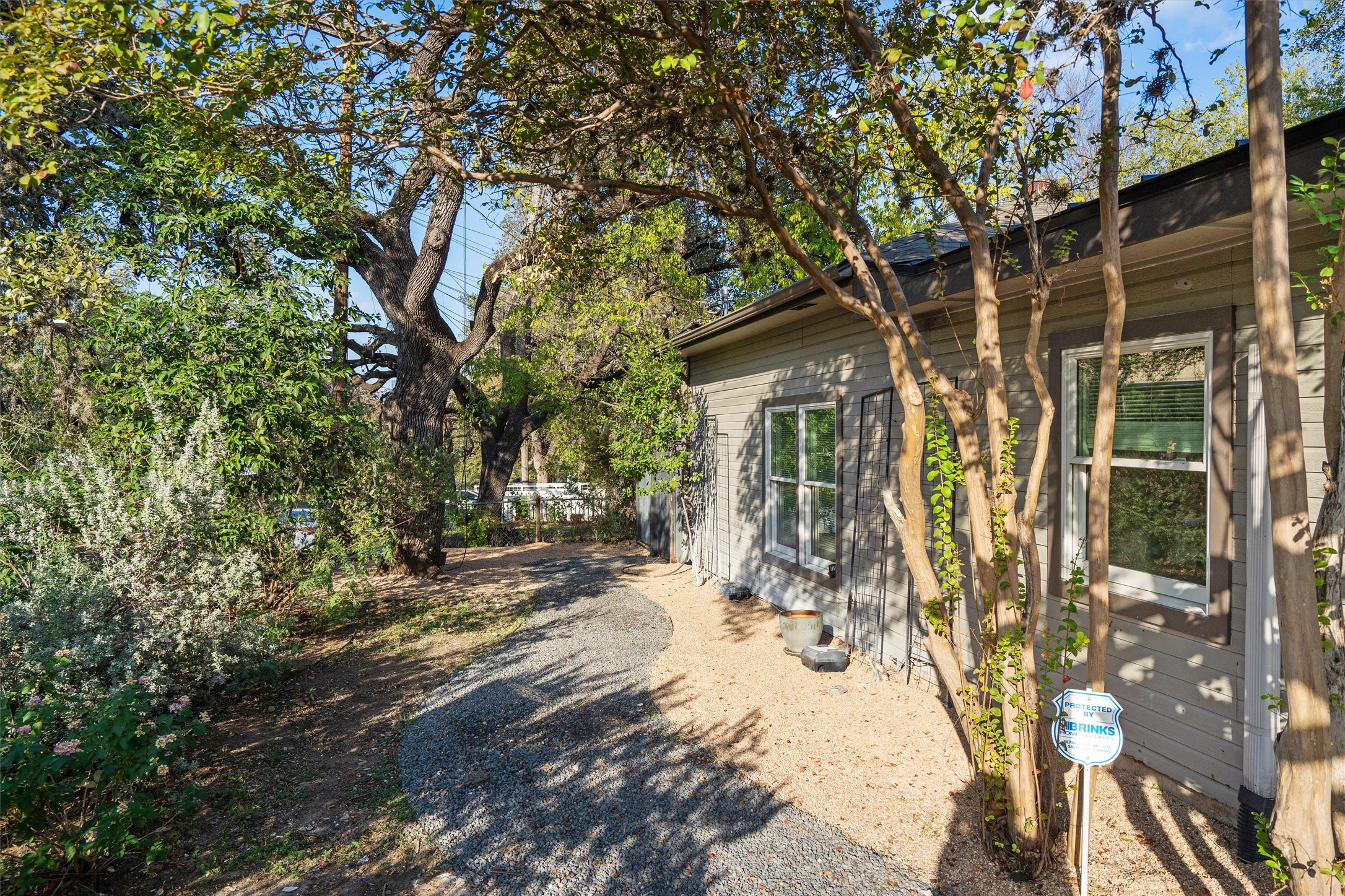 400 East Monroe Street Austin, TX 78704 - Photo 37 of 39 a view of outdoor space yard and patio