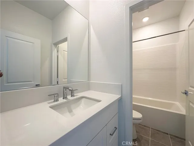 $5,250 | 322 Tank, Irvine, CA 92618