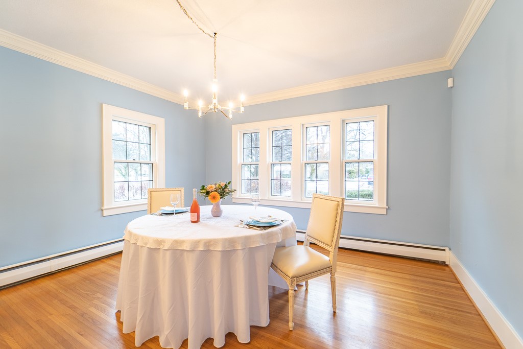 101 Thackery Road Brighton, NY 14610 - Photo 4 of 45 The adjacent dining area makes for effortless ent