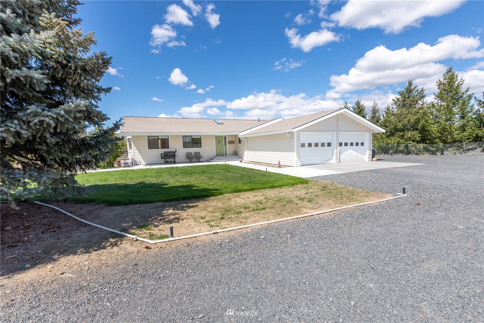 14062 Dodson Road Northwest Ephrata, WA 98823 - Photo 3 of 40 Gallery Image 3