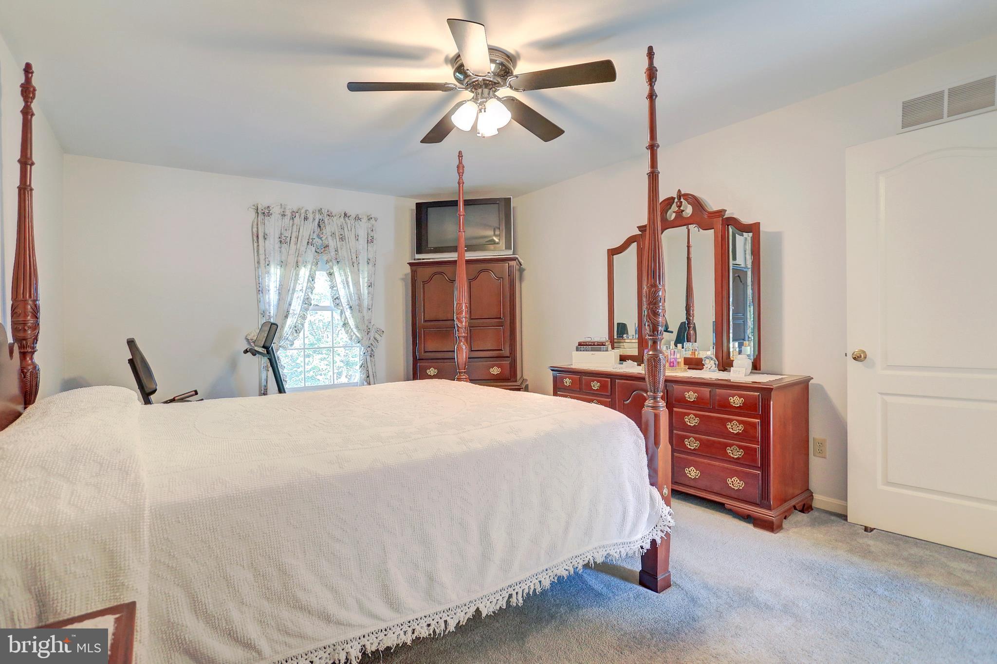 3561 Thunderhill Road York, PA 17402 - Photo 16 of 26 Gallery Image 16