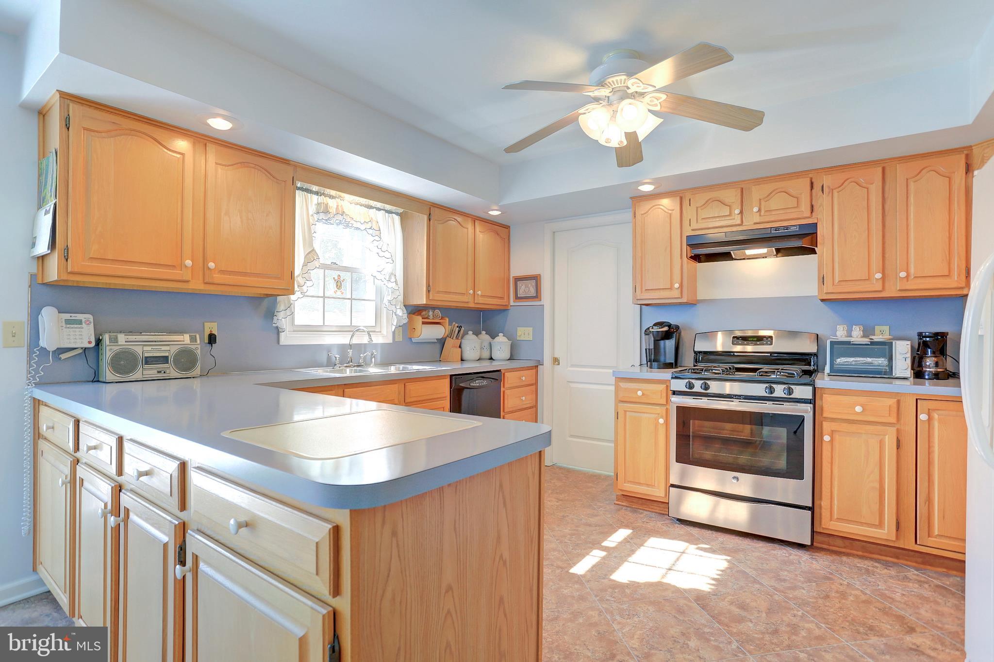 3561 Thunderhill Road York, PA 17402 - Photo 8 of 26 Gallery Image 8