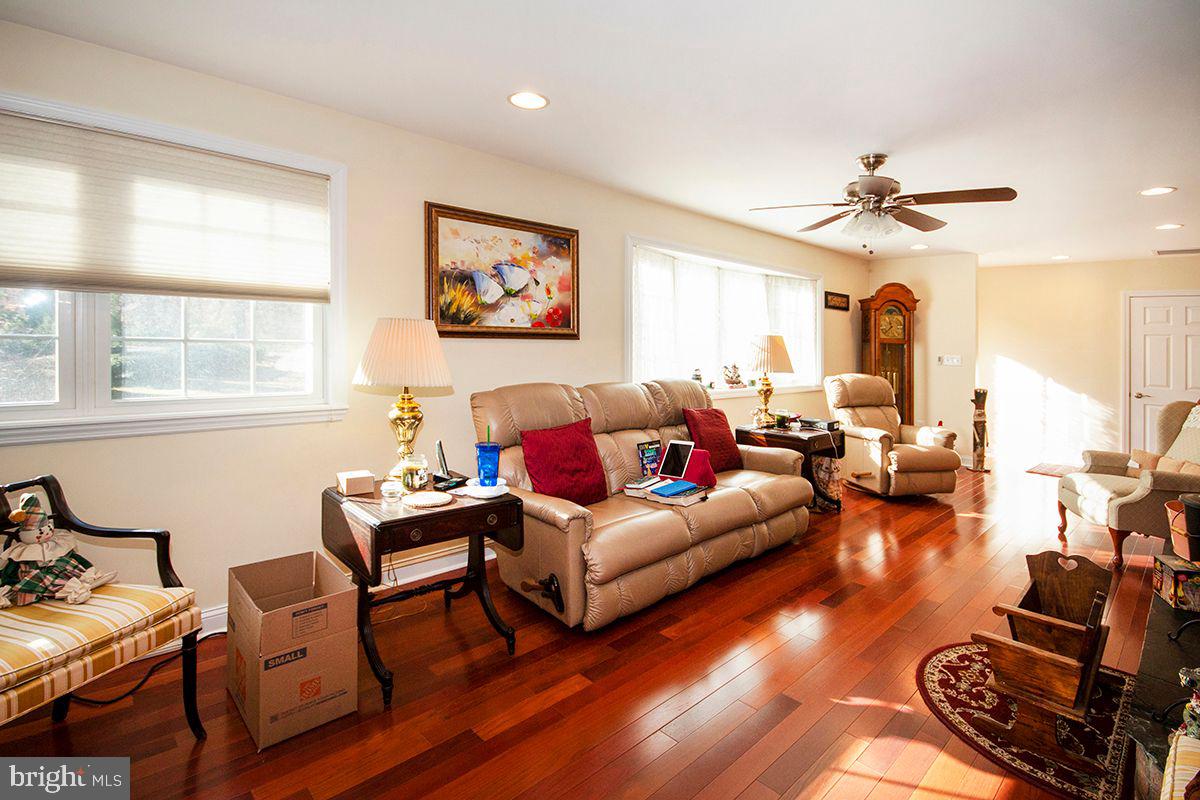 2932 Jackson Road Williamstown, NJ 08094 - Photo 15 of 38 Living Room: Brazilian Cherry HW Floors