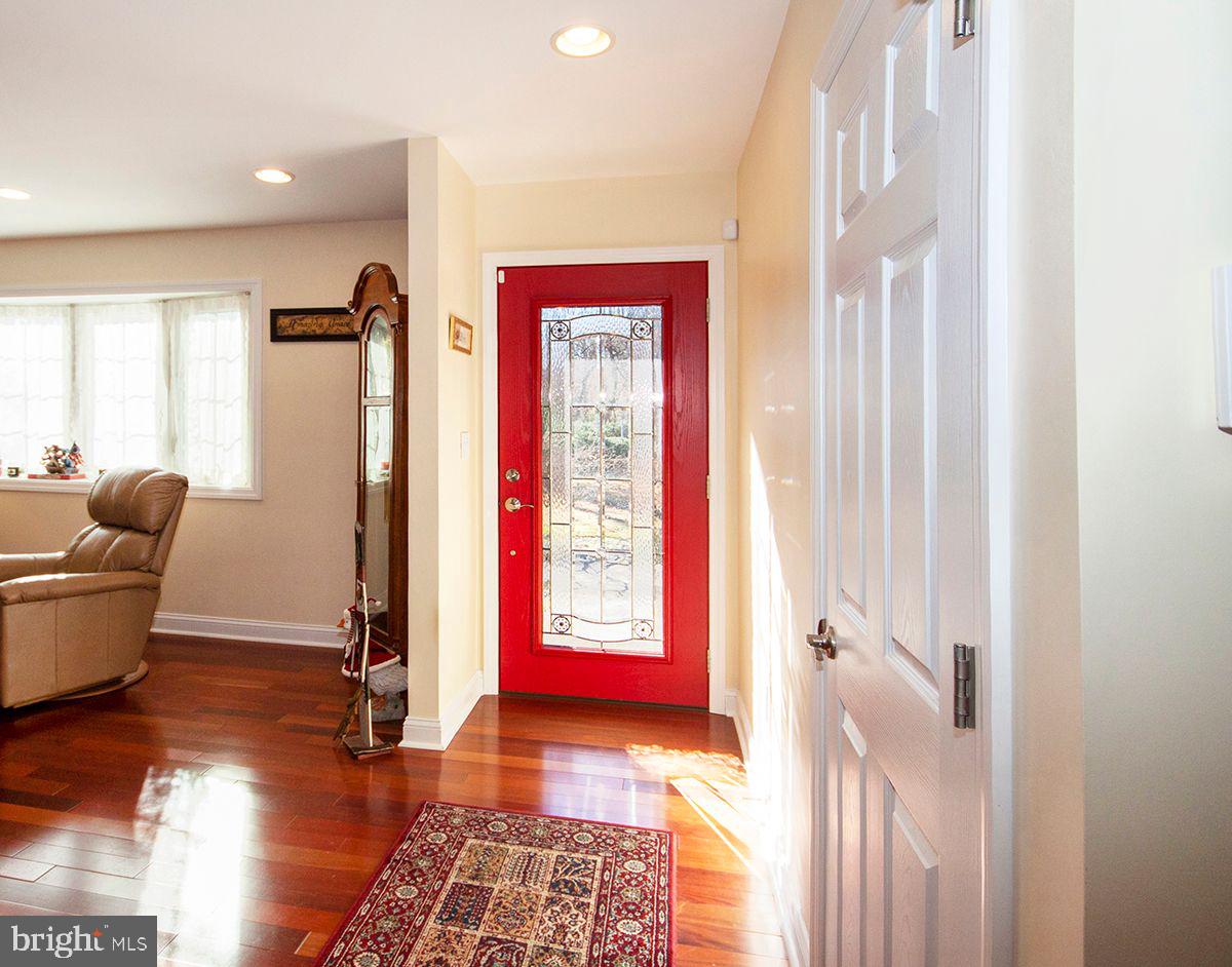 2932 Jackson Road Williamstown, NJ 08094 - Photo 16 of 38 Foyer