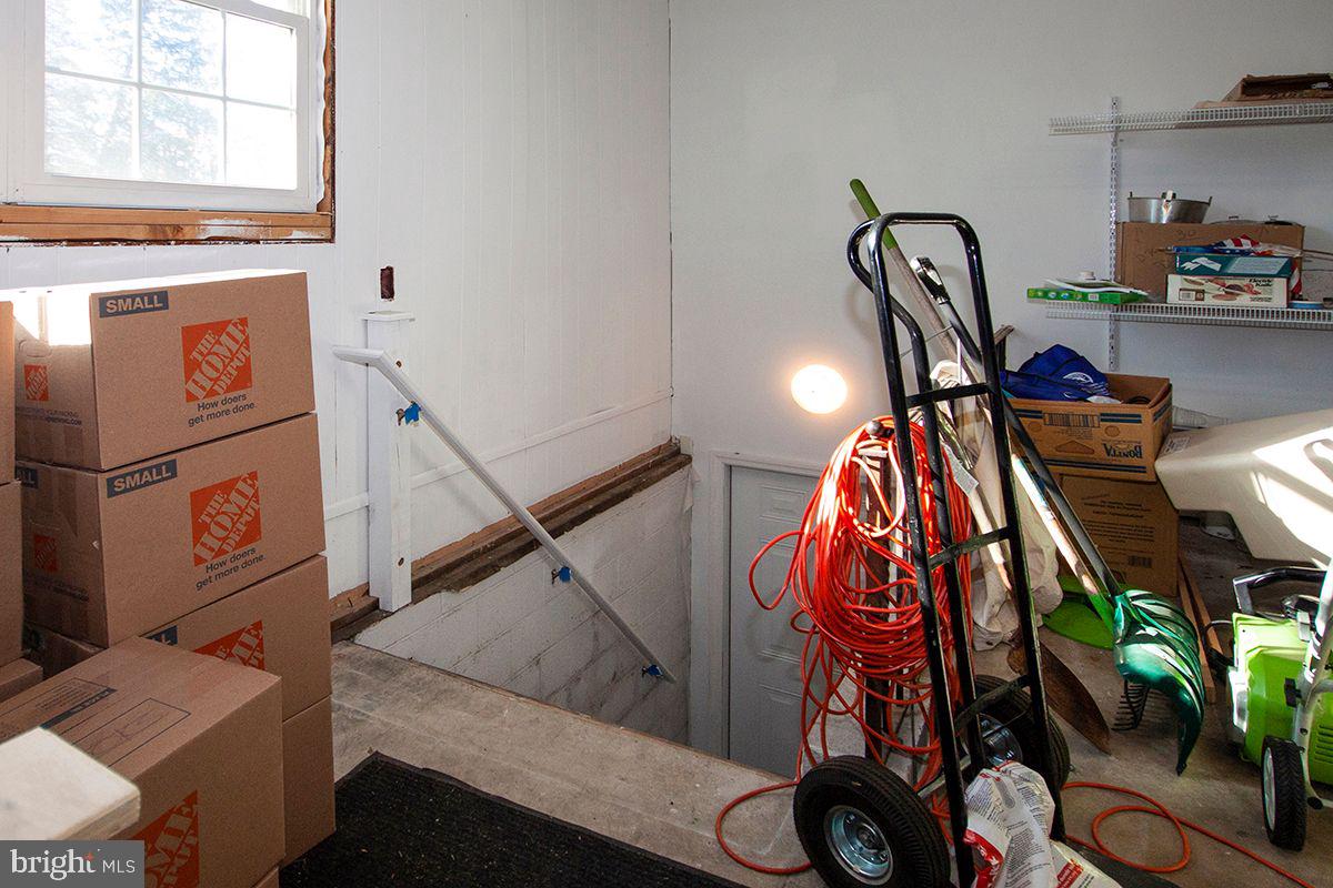 2932 Jackson Road Williamstown, NJ 08094 - Photo 22 of 38 Access: Garage to Basement