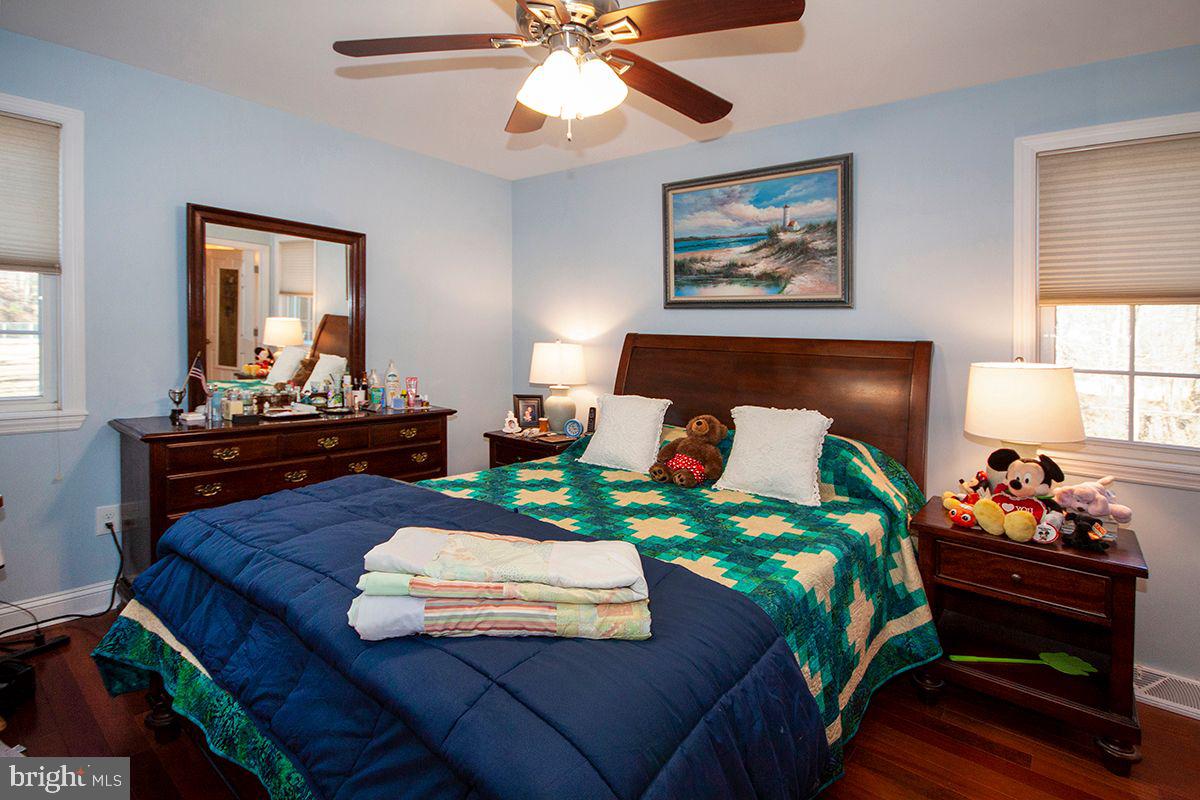 2932 Jackson Road Williamstown, NJ 08094 - Photo 23 of 38 Main Bedroom