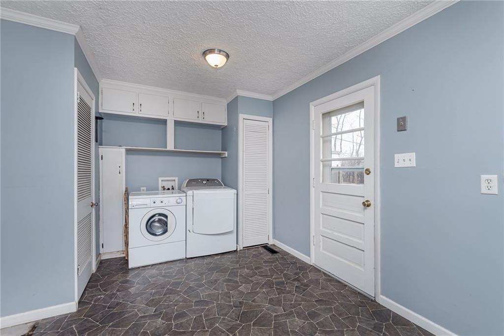 459 South Kenmore Road Indianapolis, IN 46219 - Photo 11 of 23 Gallery Image 11