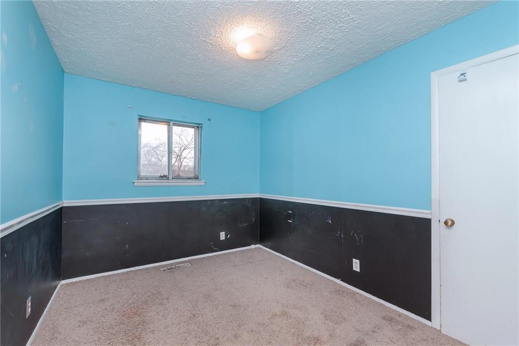 459 South Kenmore Road Indianapolis, IN 46219 - Photo 13 of 23 Gallery Image 13