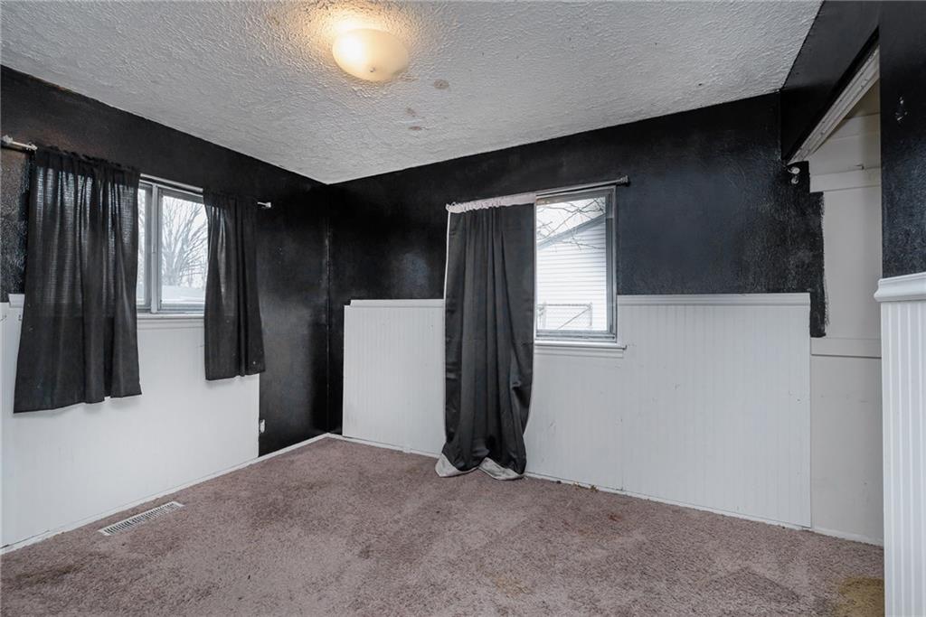 459 South Kenmore Road Indianapolis, IN 46219 - Photo 15 of 23 Gallery Image 15