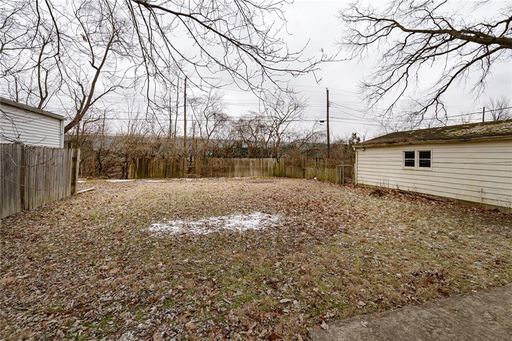 459 South Kenmore Road Indianapolis, IN 46219 - Photo 19 of 23 Gallery Image 19