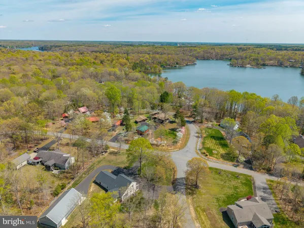 $675,000 | 109 White Oak Drive, Mineral, VA 23117