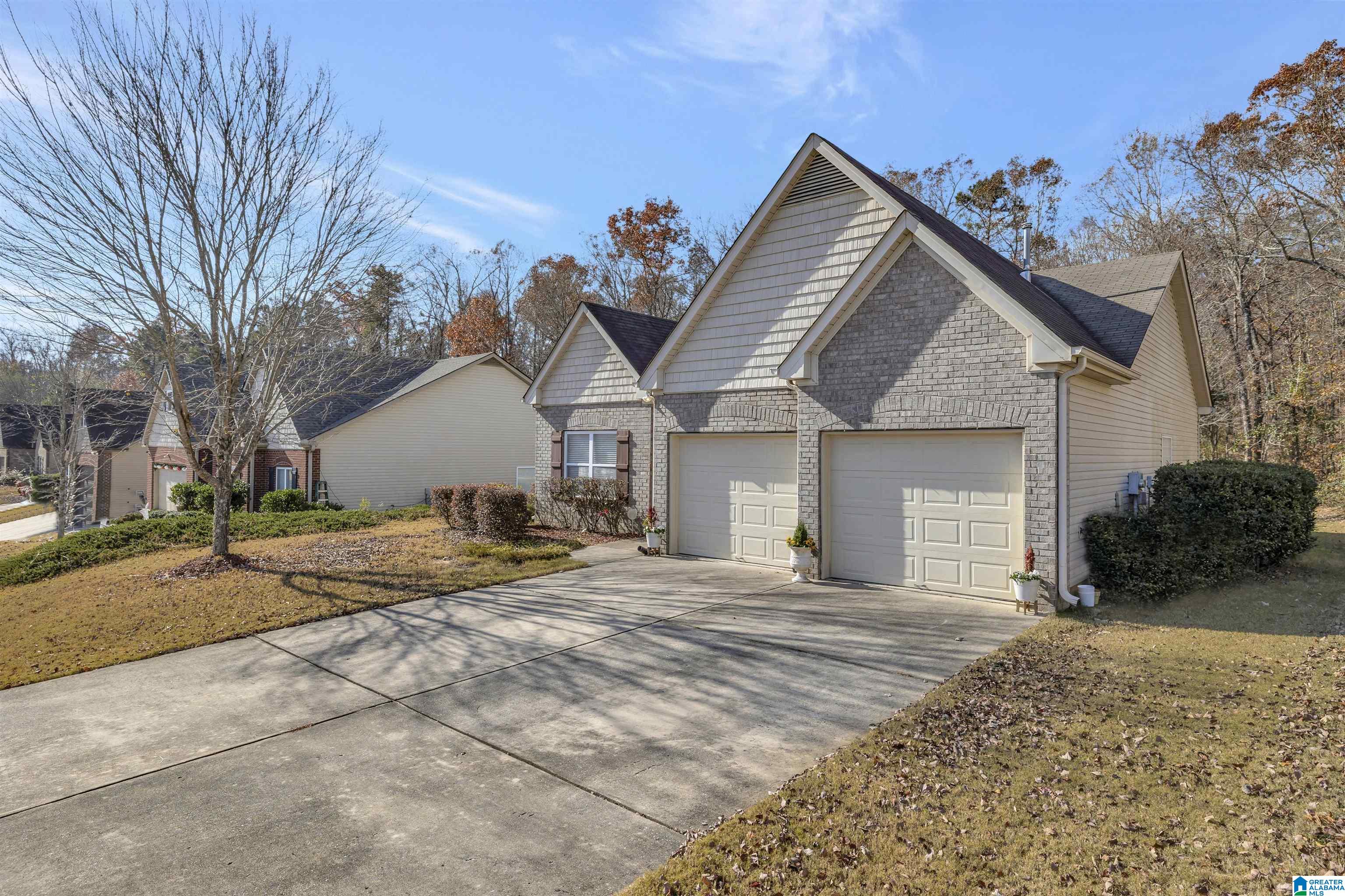 6180 Edgefield Lane Pinson, AL 35126 - Photo 6 of 33