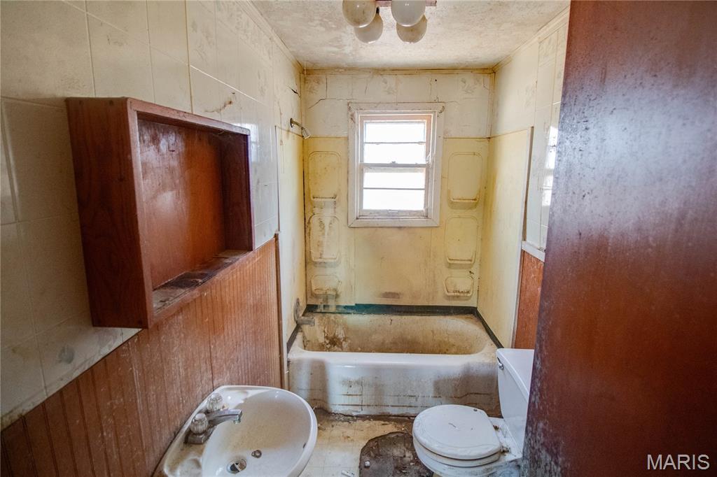 6421 Sunset Drive Godfrey, IL 62035 - Photo 13 of 25