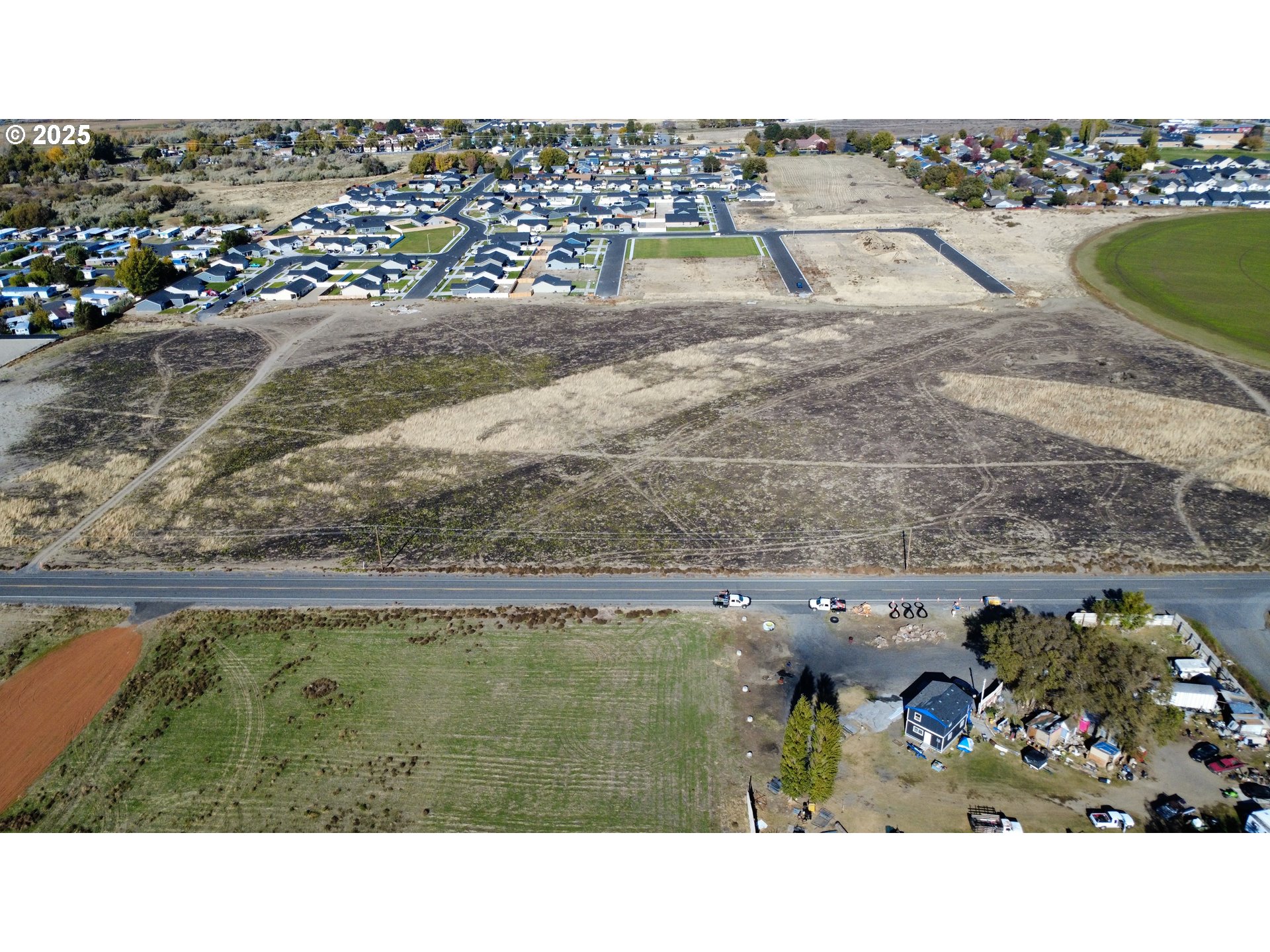 Southwest Ed Kunze Lane Southwest, Unit PHS Boardman, OR 97818 - Photo 3 of 7 a view of a swimming pool and outdoor space