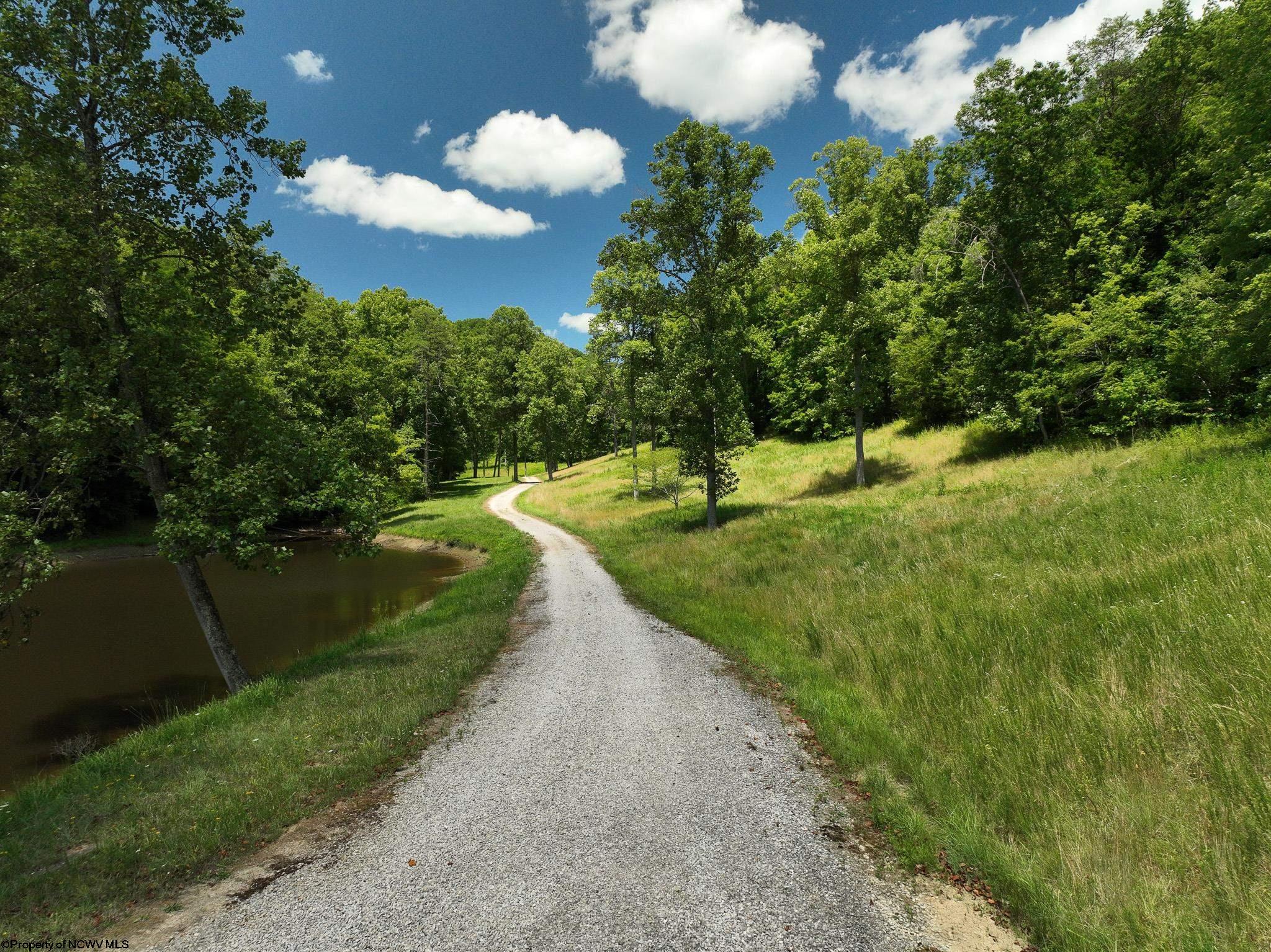 181 Cicerone Road Charleston, WV 25320 - Photo 13 of 50 Gallery Image 13