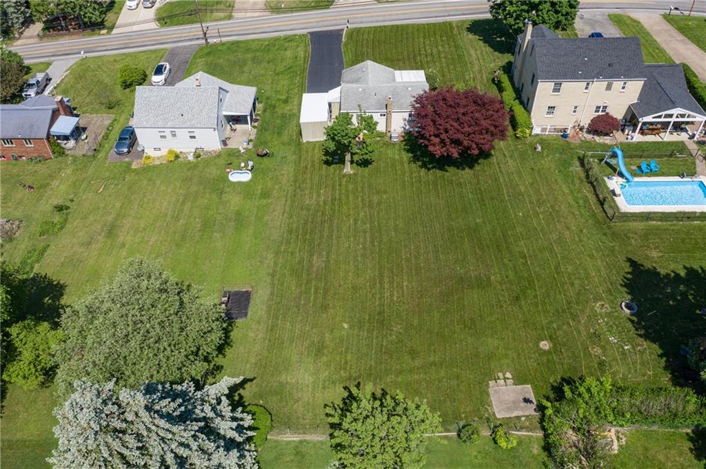 27 Ewing Road McKees Rocks, PA 15136 - Photo 4 of 25 Gallery Image 4