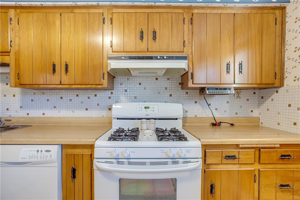 27 Ewing Road McKees Rocks, PA 15136 - Photo 8 of 25 Gallery Image 8