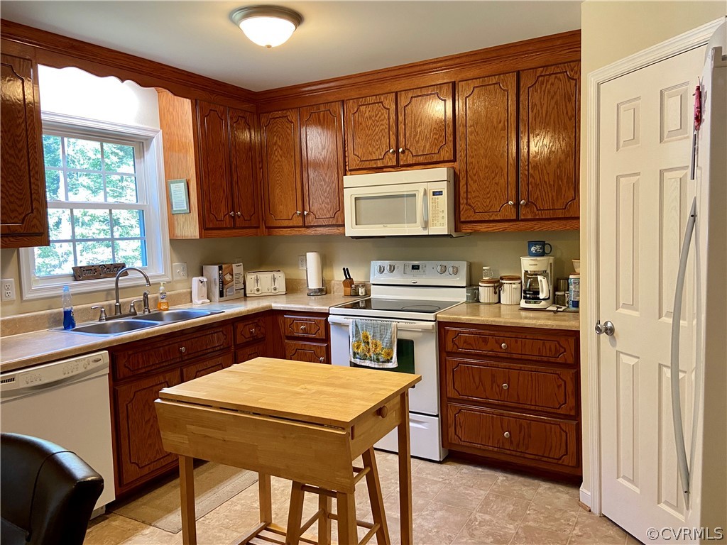 9470 Robin Road Disputanta, VA 23842 - Photo 7 of 20 Gallery Image 7