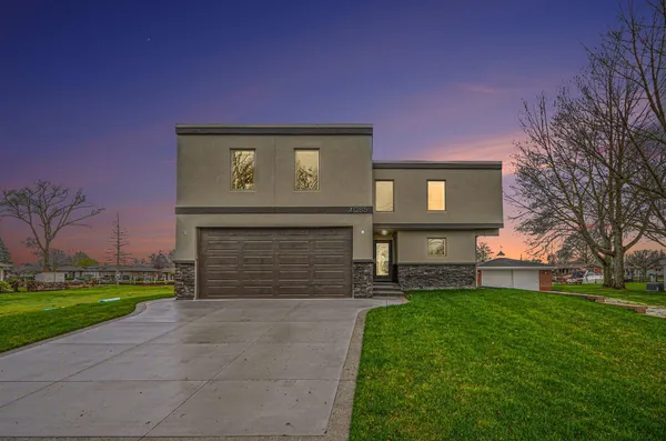 $884,900 | 41285 Belvidere Street, Harrison Township, MI 48045