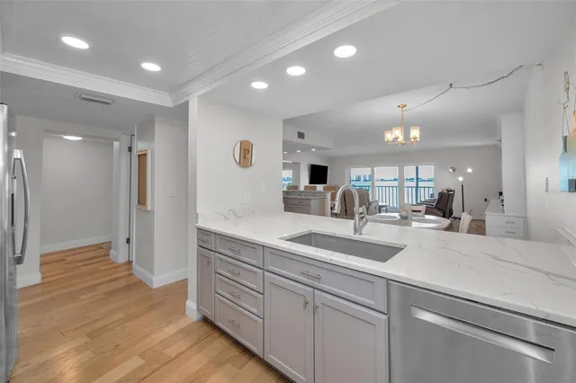 $834,900 | 55 Rogers Street, Unit 203, Clearwater, FL 33756