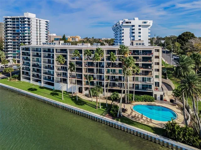 $834,900 | 55 Rogers Street, Unit 203, Clearwater, FL 33756