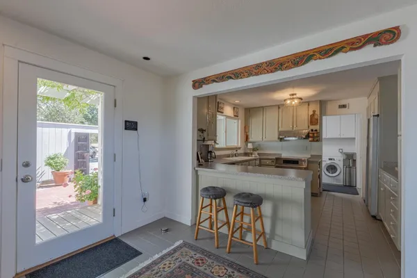 $1,175,000 | 27465 Vista Del Toro Place, Salinas, CA 93908