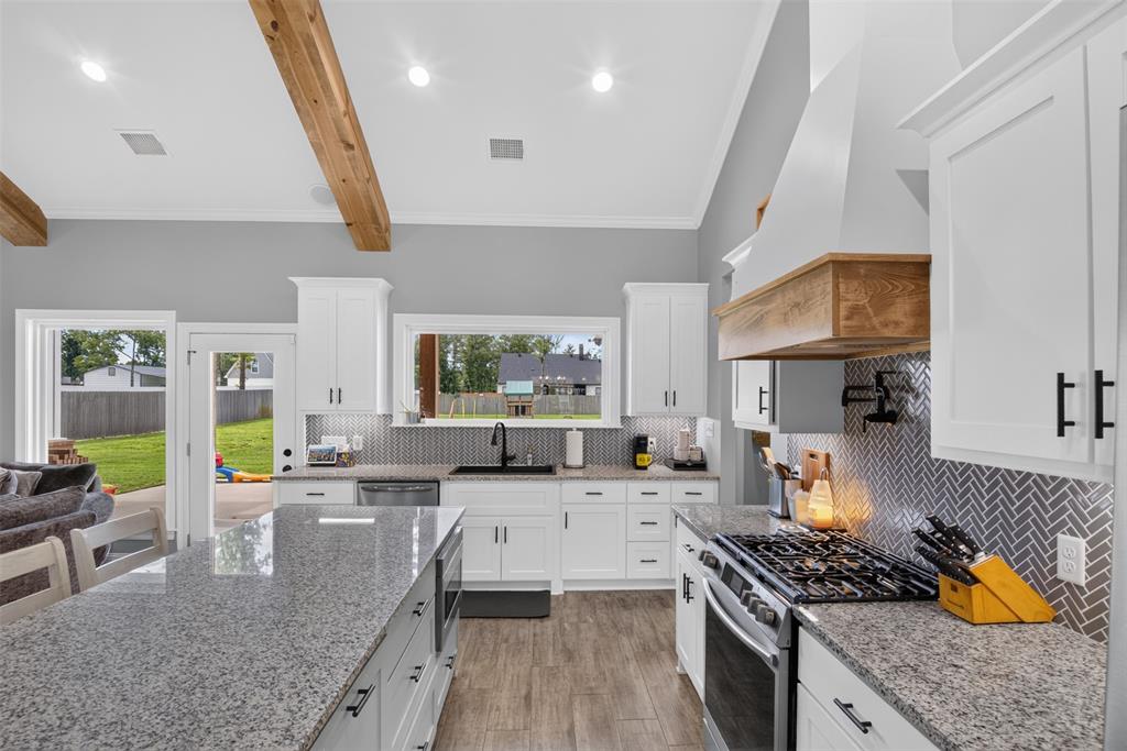 690 Popsi Lane Stonewall, LA 71078 - Photo 11 of 35 kitchen
