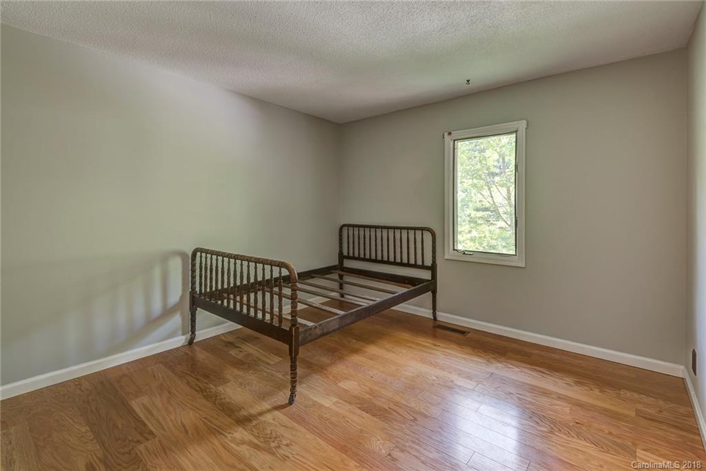 15 Spring Cove Road Asheville, NC 28804 - Photo 13 of 24 Gallery Image 13
