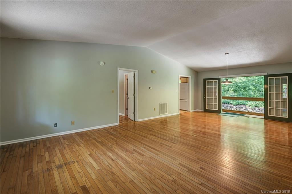 15 Spring Cove Road Asheville, NC 28804 - Photo 6 of 24 Gallery Image 6