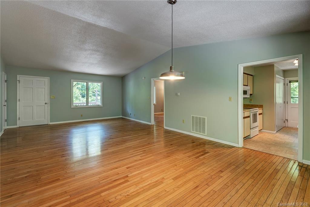 15 Spring Cove Road Asheville, NC 28804 - Photo 7 of 24 Gallery Image 7