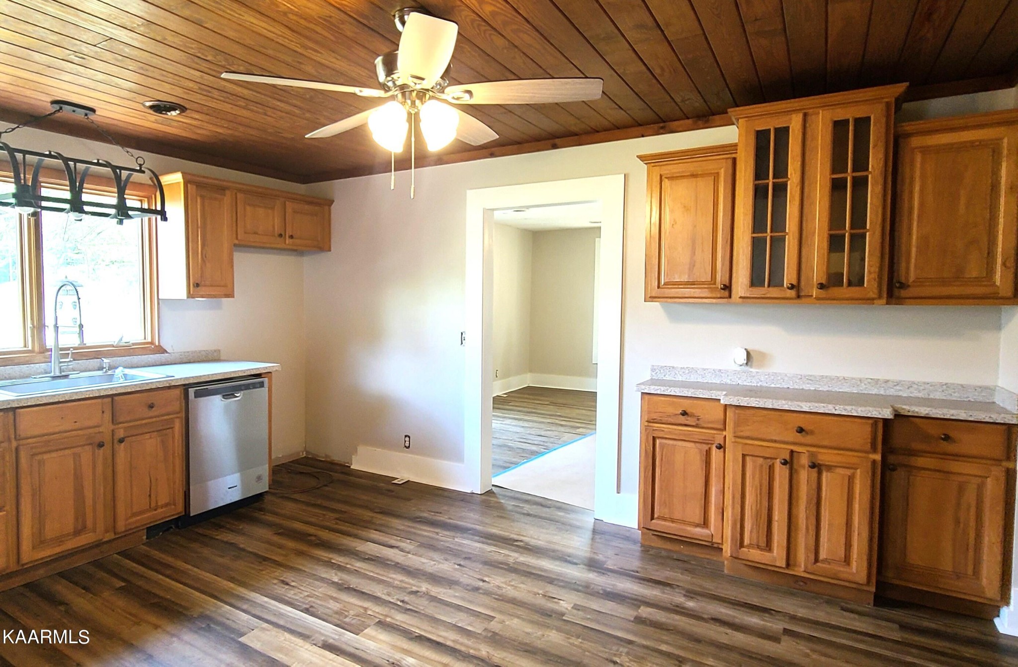 481 Woolsey Road Harriman, TN 37748 - Photo 3 of 32 Gallery Image 3