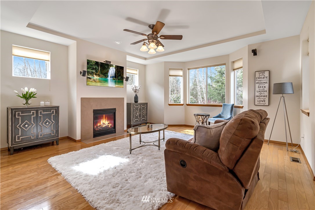 3425 172nd Place Southeast Bothell, WA 98012 - Photo 3 of 29 Gallery Image 3