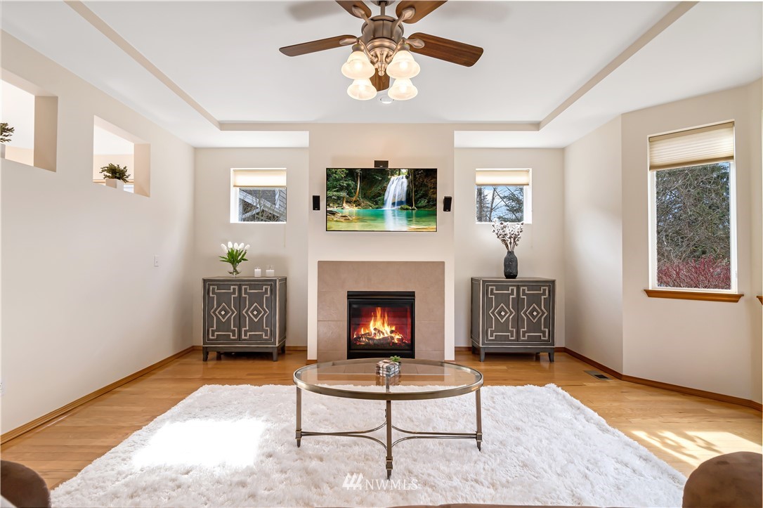3425 172nd Place Southeast Bothell, WA 98012 - Photo 5 of 29 Gallery Image 5