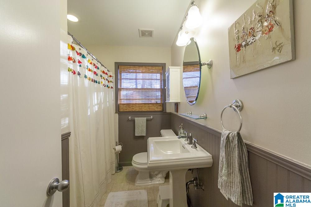 3041 Dolly Ridge Drive Birmingham, AL 35243 - Photo 22 of 34