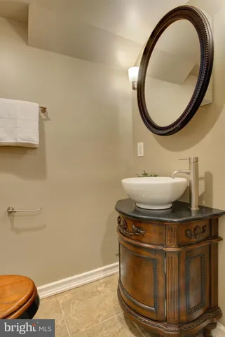 $724,900 | 4103 Ivanhoe Lane, Alexandria, VA 22310