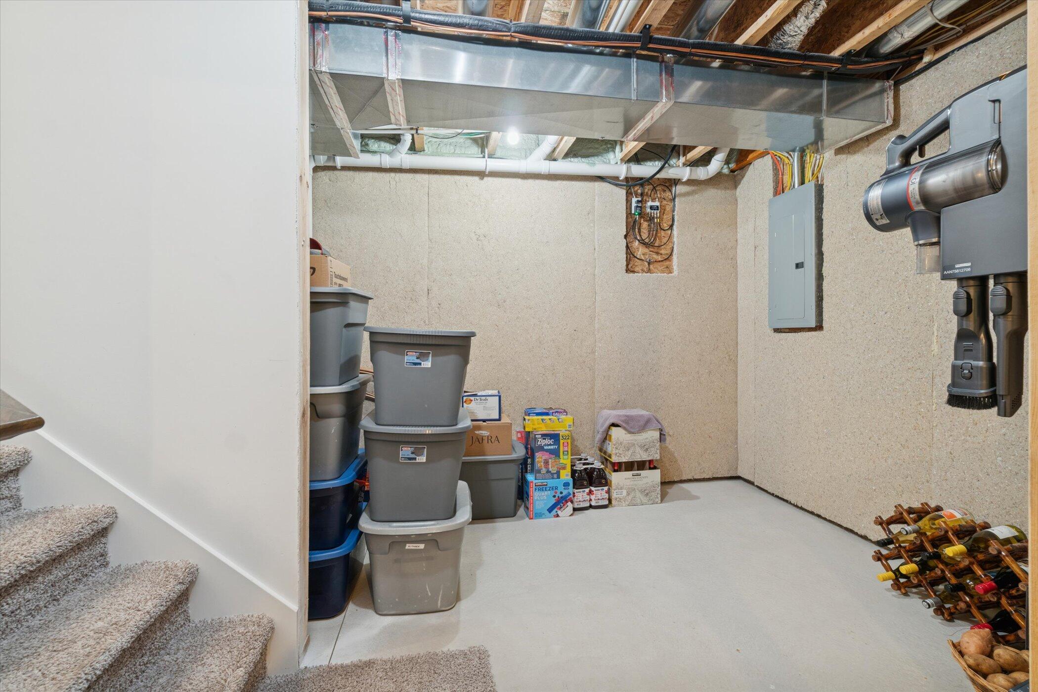 12651 Riverton Road Grand Haven, MI 49417 - Photo 48 of 79 44-12651-Riverton-Rd-WindowStill