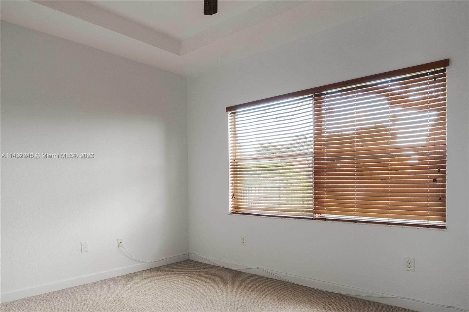 1033 Northeast 40th Road Homestead, FL 33033 - Photo 11 of 30 Gallery Image 11
