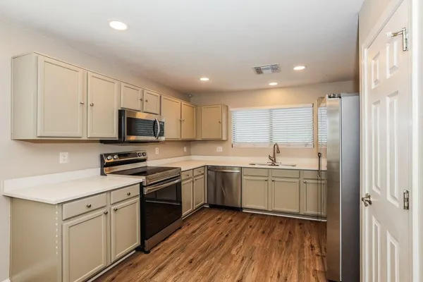 $2,075 | 18611 North 22nd Street, Unit LOT 16, Phoenix, AZ 85024