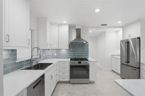 $3,600,000 | 2906 Pass A Grille Way, St. Pete Beach, FL 33706