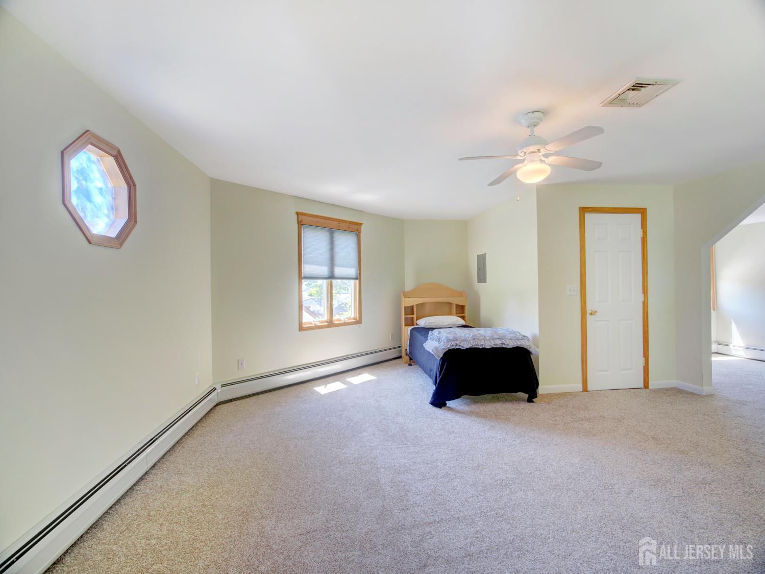 101 Idlewild Road Edison, NJ 08817 - Photo 32 of 42