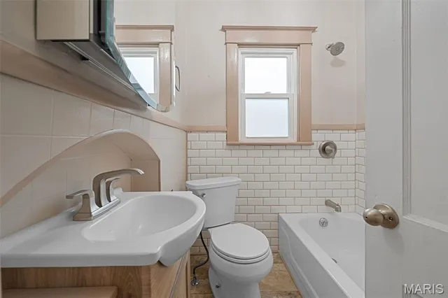 $200,000 | 9225 Pavia Avenue, Affton, MO 63123