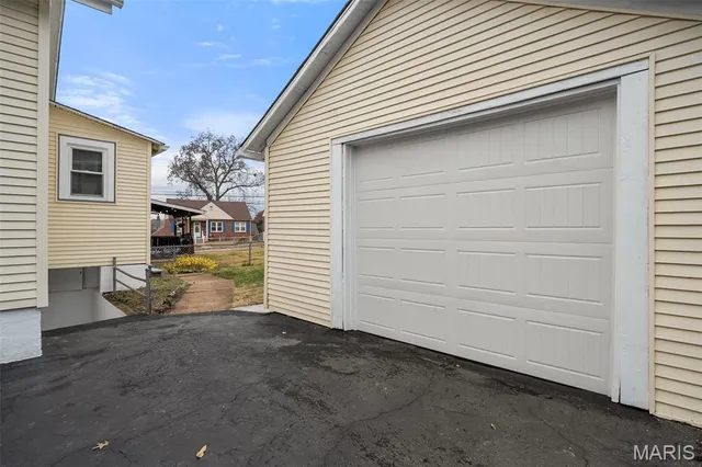 $200,000 | 9225 Pavia Avenue, Affton, MO 63123