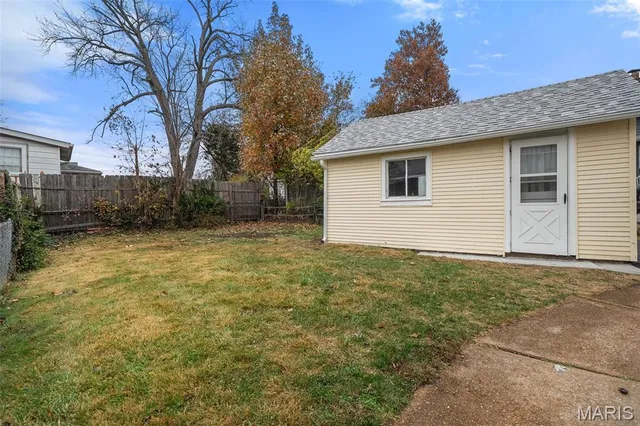 $200,000 | 9225 Pavia Avenue, Affton, MO 63123