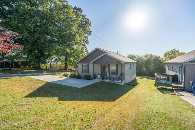 $298,000 | 925 Loy Street, Clinton, TN 37716