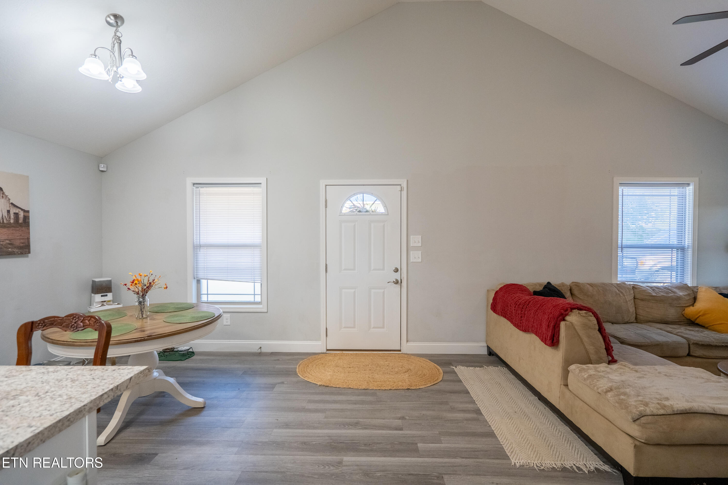 925 Loy Street Clinton, TN 37716 - Photo 16 of 36 925 Loy Street-9