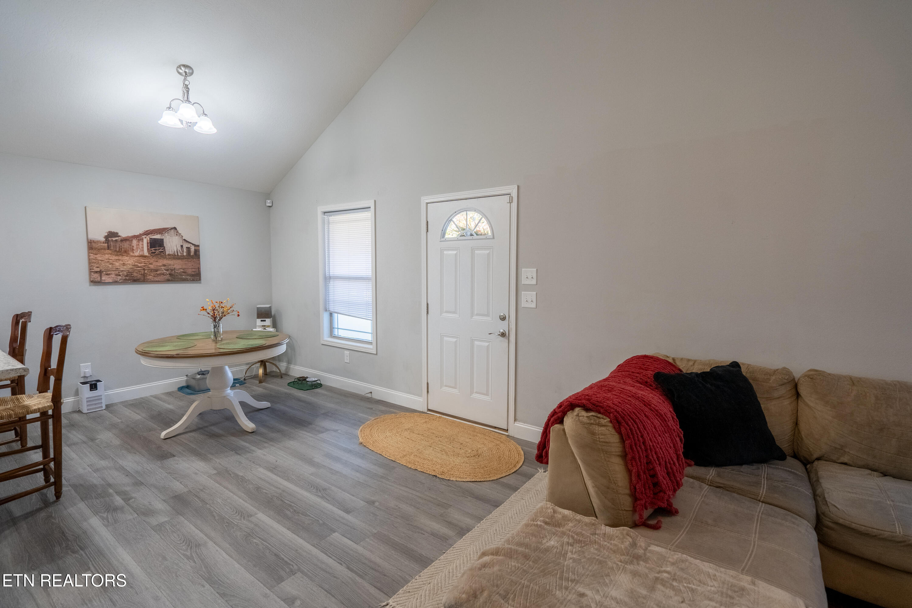 925 Loy Street Clinton, TN 37716 - Photo 17 of 36 925 Loy Street-4