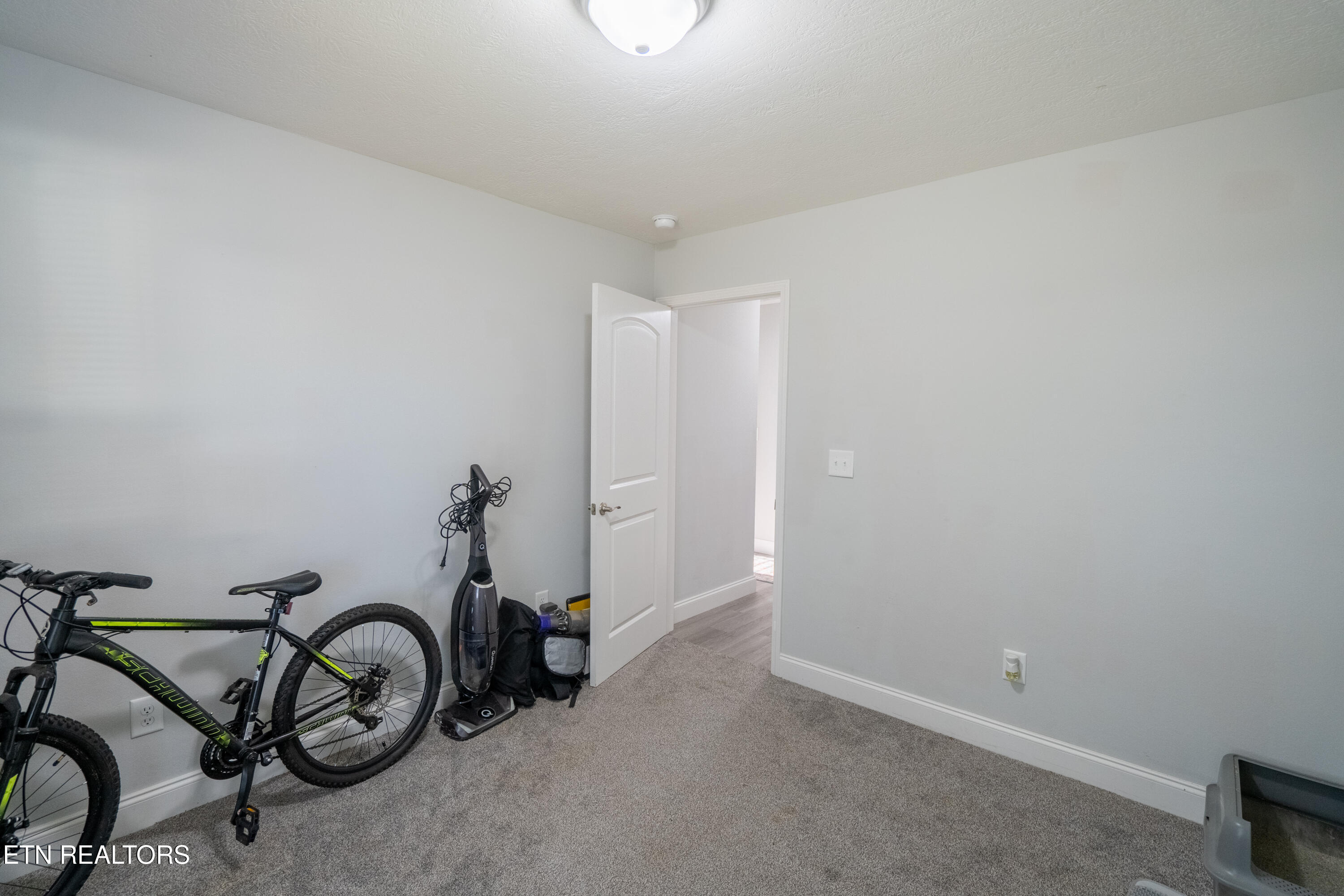 925 Loy Street Clinton, TN 37716 - Photo 35 of 36 925 Loy Street-28