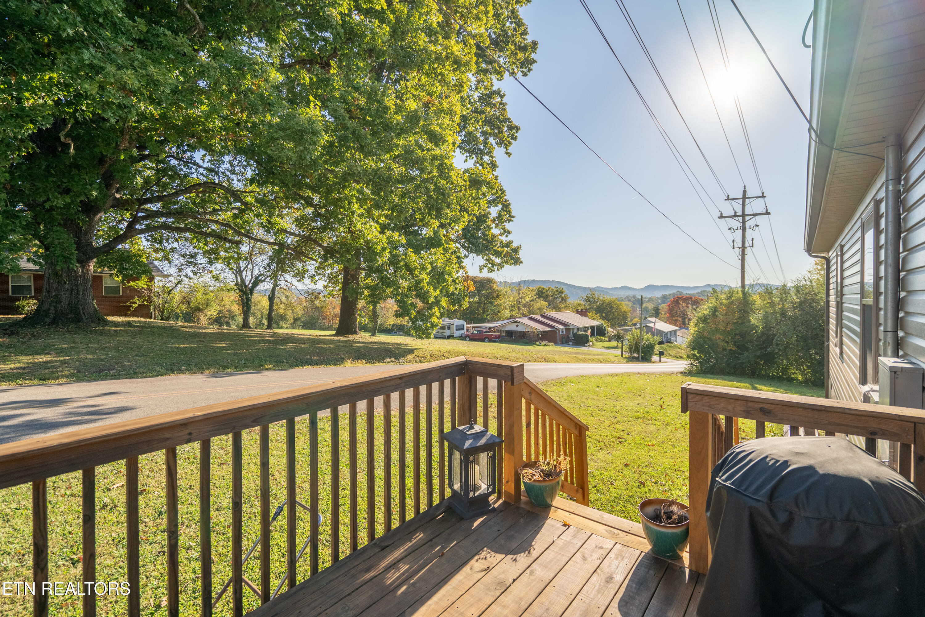 925 Loy Street Clinton, TN 37716 - Photo 8 of 36 925 Loy Street-39